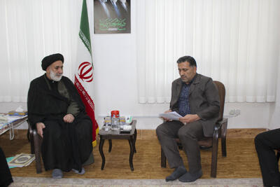  امام جمعه شهرکرد: جهاددانشگاهی به آموزش فنون روز در حوزه صنایع ورود کند