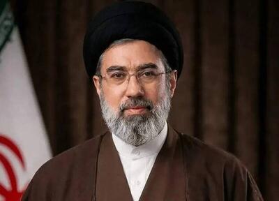  تصاویری از آیت‌الله سید مجتبی خامنه‌ای در حال تدریس