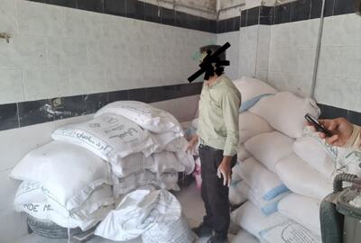 کشف بیش از ۳ تن آرد قاچاق در انبار متروکه و متخلف مشگینشهر