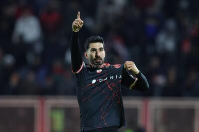 هافبک سابق پرسپولیس در پیکان - پارس فوتبال