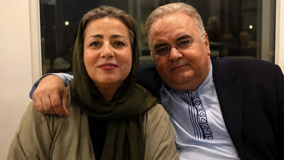  سفر در زمان/ عروسی زنده یاد اکبر عبدی و همسرش در سال های دور/ عکس نوستالژیک بازیگر محبوب