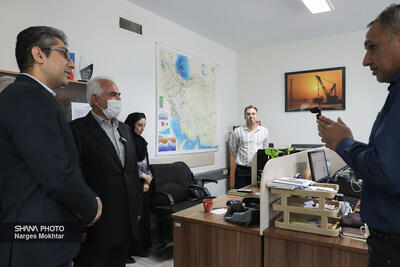 بازدید مدیرعامل شرکت نفت مناطق مرکزی از رسانههای وزارت نفت