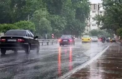  رگبار باران و رعدوبرق در ارتفاعات تهران و البرز