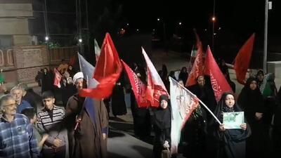  گوشه‌هایی از وطن پرستی مردم ولایتمدار دیباج در میدان مقاومت + فیلم