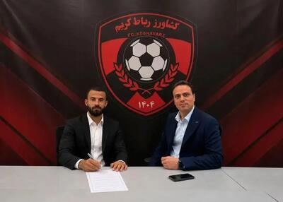  مرتضی آقاخان روی نیمکت تیم شهرش ماند
