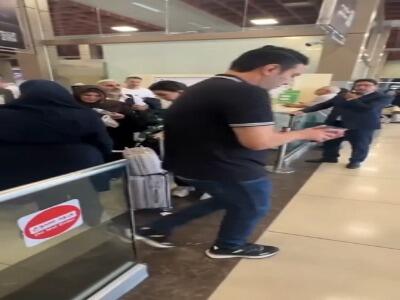 لحظه ورود نکونام به تبریز برای عقد قرارداد با تراکتور