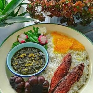 طرز تهیه خورشت تُرشِ تَره با ماهی کولی