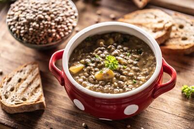  طرز تهیه عدسی لعابدار رستورانی برای ۴ تا ۶ نفر