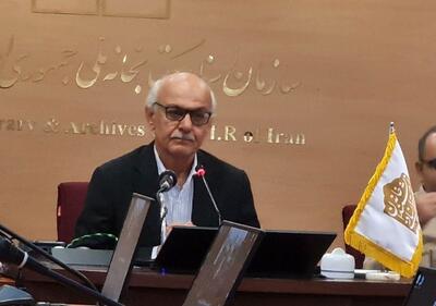 هاشم آقاجری: ۱۲۰ سال پس از مشروطه همچنان در تعلیق بین رعیتبودگی و شهروندی هستیم/ انقلاب ۵۷ محصول منطقی کودتای ۲۸ مرداد بود