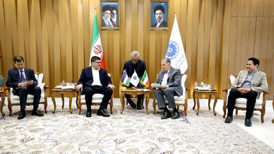 کاهش تعرفه ترانزیت کامیونهای ازبکستان برای عبور از ایران