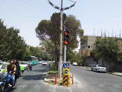 چراغ راهنمایی؛ زبان مشترک رانندگان برای عبور ایمن از تقاطعها