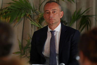  ملادینوف: عقب‌نشینی اسرائیل از غزه مشروط به خلع سلاح است