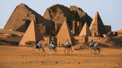 تصاویر شگفتانگیز از اهرام باستانی سودان در دل صحرا + عکس