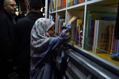   خراسان رضوی در صدر خدمات کتابخانه‌های سیار کشور قرار دارد | عضویت ۲۰۰ هزار نفر در کتابخانه‌های عمومی استان + فیلم