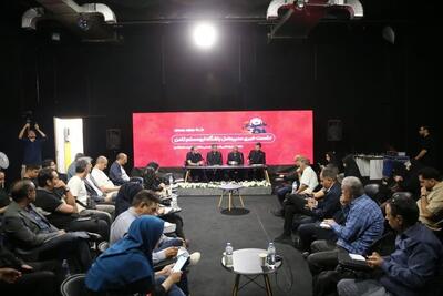 در نشست خبری باشگاه ابومسلمثامن، نماینده استان در لیگ دستهسوم، مطرح شد| فعلا از خرید تیم در لیگ ۲ خبری نیست