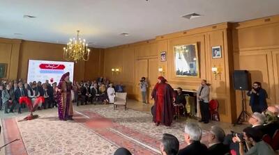  تعزیه‌خوانی در وزارت خارجه برای سفیران را ببینید