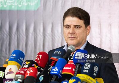 زینیوند: خبرنگاری رسالتی مقدس و روایتگری وظیفهای مهم است - تسنیم
