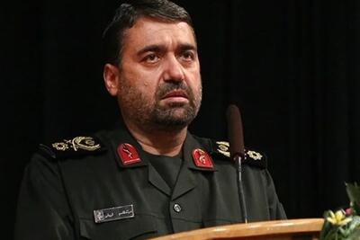  تصاویر جلسات رهبر انقلاب با فرماندهان نیروهای مسلح منتشر خواهد شد