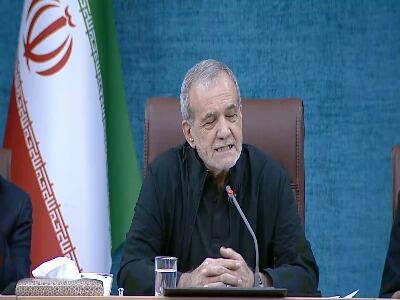  پزشکیان در نشست با فعالان سیاسی: خدمت رهبر انقلاب رسیدیم و از هر دری گفتیم