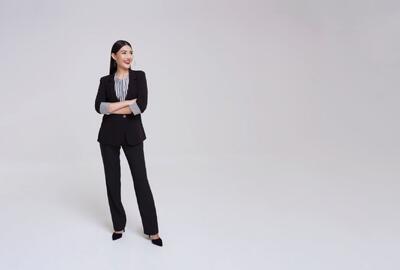 انتخاب بهترین کفش برای کت و شلوار زنانه در محیط کار و مهمانی