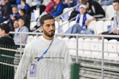  محمد قربانی بین پرسپولیس و تراکتور؛ هافبک ملی‌پوش سکوت کرد