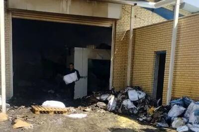 مصدومیت ۱۴ کارگر در آتشسوزی شهرک صنعتی تویسرکان