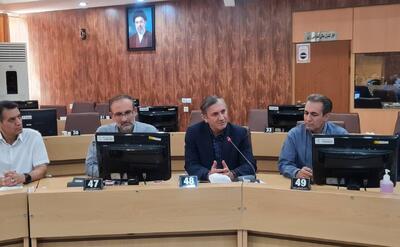 معاون دانشگاه علوم پزشکی شیراز: مدیریت حوزه سلامت بدون روشهای نوین امکانپذیر نیست