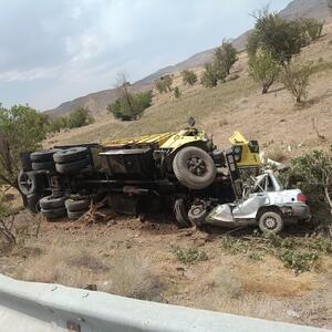  مرگ ۳ نفر در تصادف پراید و تریلی در محور نهوج ـ کهنگ