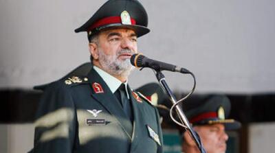  عکس | تصویری زیرخاکی از سردار رادان با لباس کردی در جبهه - مردم سالاری آنلاین