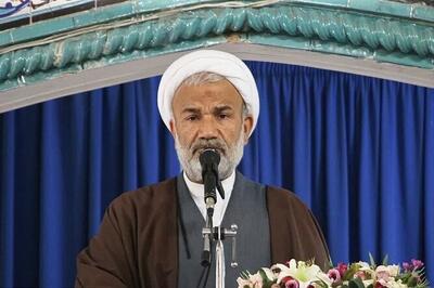  امام جمعه دشتستان:خبرنگاران در خط مقدم دفاع از مرزهای فکری جامعه هستند