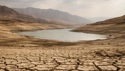  خشک شدن دریاچه «بزنگان»؛ مرگِ قلب تپنده سرخس و تهدید طوفان نمک برای روستاهای اطراف