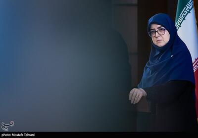  مهاجرانی: خبرنگاران راویان امید، حقیقت و منافع ملی در کشور هستند - تسنیم