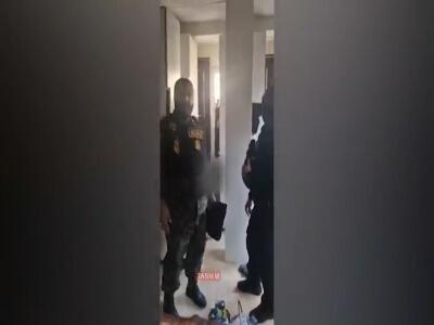 لحظه خلع سلاح گروگانگیر خیابان ولیعصر توسط نوپو