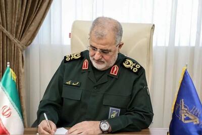 تصویر سردار پاکپور و دریادار تنگسیری در قاب خاطرهها؛ عکسی از دو فرمانده شهید منتشر شد / عکس یادگاری سردار پاکپور و دریادار تنگسیری؛ تصویری ماندگار از فرماندهان شهید / تصویر کمتر دیدهشده از سردار پاکپور و دریادار تنگسیری؛ قاب ماندگار دو فرمانده شهید