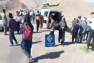  تصاویر اولیه از حادثه واژگونی اتوبوس زائران مشهد در خراسان جنوبی