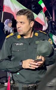 سرهنگ غلامی رئیس کلانتری ۱۶۴ قائم: با تعقیب و گریز، سارق سریالی لوازم خودرو را شناسایی و دستگیر کردیم