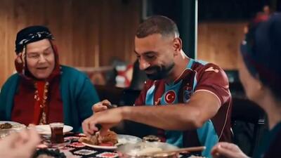 استقبال جالب باشگاه ترابزون اسپور از محمد صلاح با خوراکی های ترکی