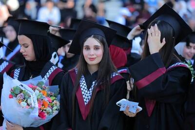 تصاویر دیدنی از بزرگترین جشن فارغالتحصیلی فلسطین