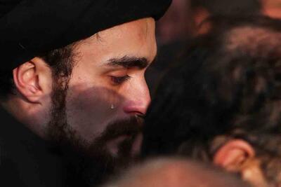 بیتابی و گریههای سید احمد خمینی برای مادربزرگش | تصاویر