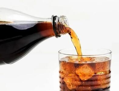  زنگ خطر برای نوشابه‌خورها