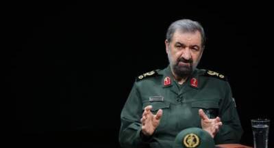  نخستین پیام محسن رضایی پس از انتصاب به دبیری شعام ایران در برابر هیچ تهدیدی از حقوق و منافع ملت خود عقب‌نشینی نخواهد کرد جمهوری اسلامی، امنیت ملی را جدا از آرامش، رفاه و معیشت مردم و ثبات اقتصادی نمی‌داند در عرصه خارجی اصل بر پاسخ فوری و قاطع به هرگونه تجاوز و  تعامل مقتدرانه است | جهان نیوز