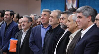 نشست پزشکیان با دبیران کل احزاب و فعالان سیاسی | جهان نیوز