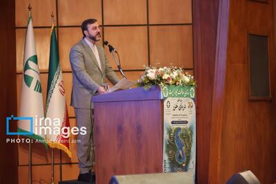 غریبآبادی: هیچ کشوری بهتنهایی نمیتواند ناجی این دریا باشد/ کاهش سطح آب خزر نیازمند تصمیم مشترک ۵ کشور ساحلی است