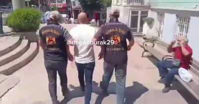 ویدیو| بازداشت خبرنگار به دلیل انتشار خبر نقل و انتقالاتی فوتبال! - پارس فوتبال