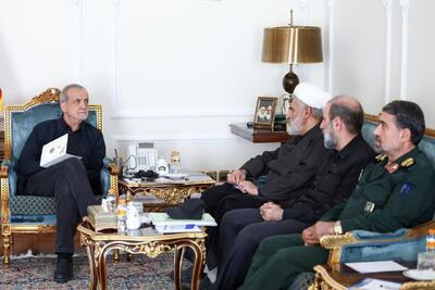 دیدار طائب و پزشکیان