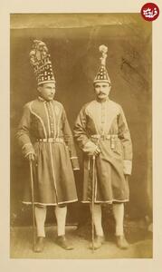 مردانی که کارشان دویدن دنبال کالسکۀ ناصرالدین شاه بود (عکس)