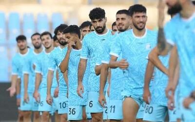  استقلال به دنبال دریافت جام قهرمانی