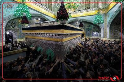 حالوهوای امروز زائران در کنار ضریح مطهر حضرت امام رضا(ع)