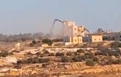  فیلم/ تخریب منزل سه‌طبقه یک فلسطینی در جنوب بیت‌ لحم