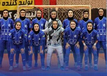  دلی با استقلال بستم و تمدید می‌کنم ...